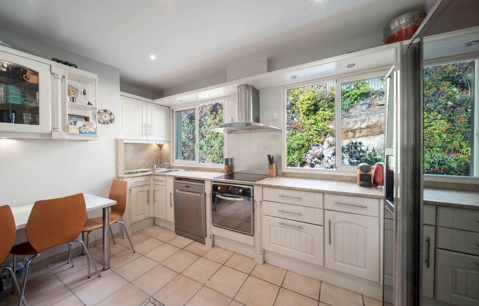 luxury villa 6 Rooms for sale on VILLEFRANCHE SUR MER (06230)