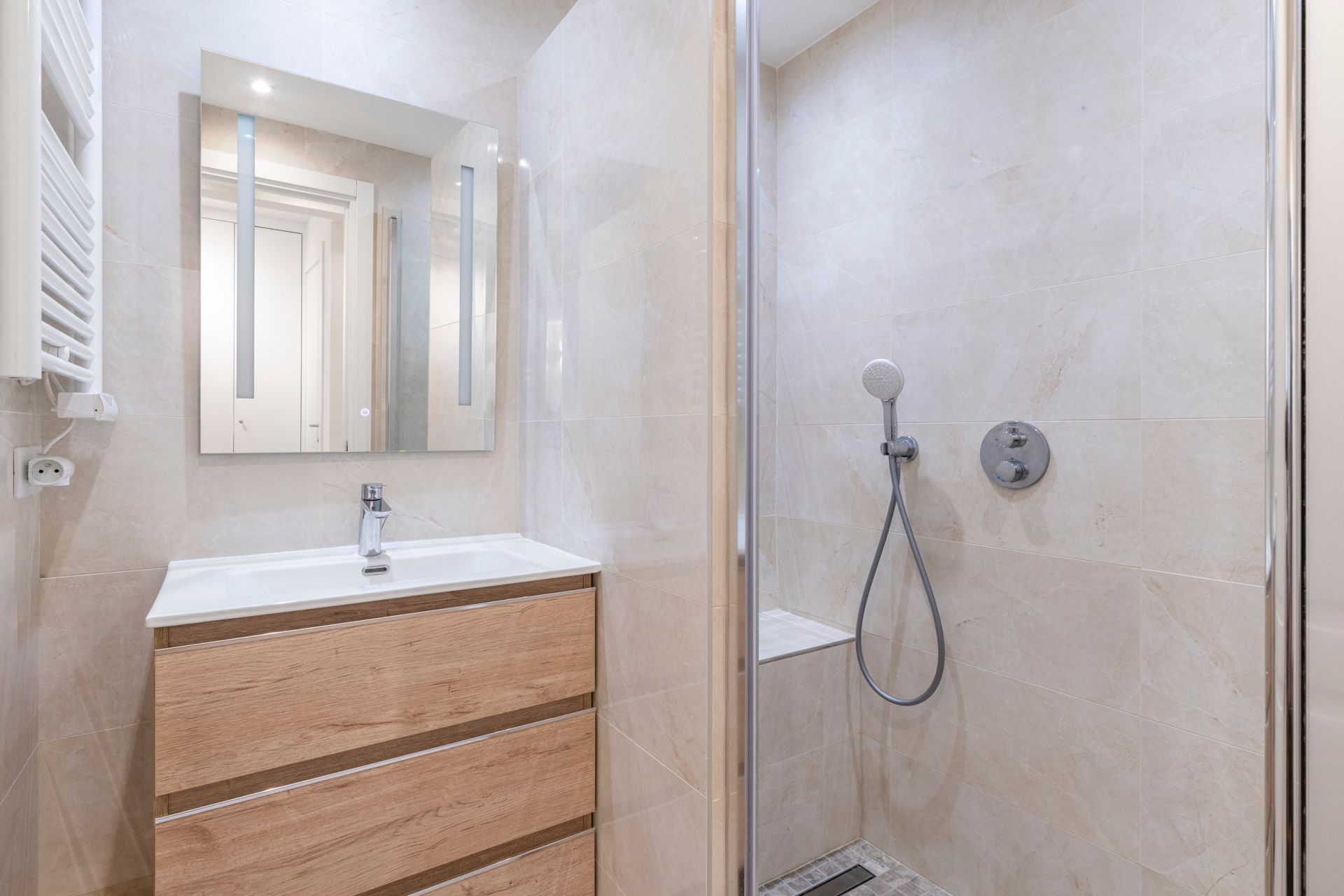 luxury apartment 3 Rooms for sale on BEAULIEU SUR MER (06310)