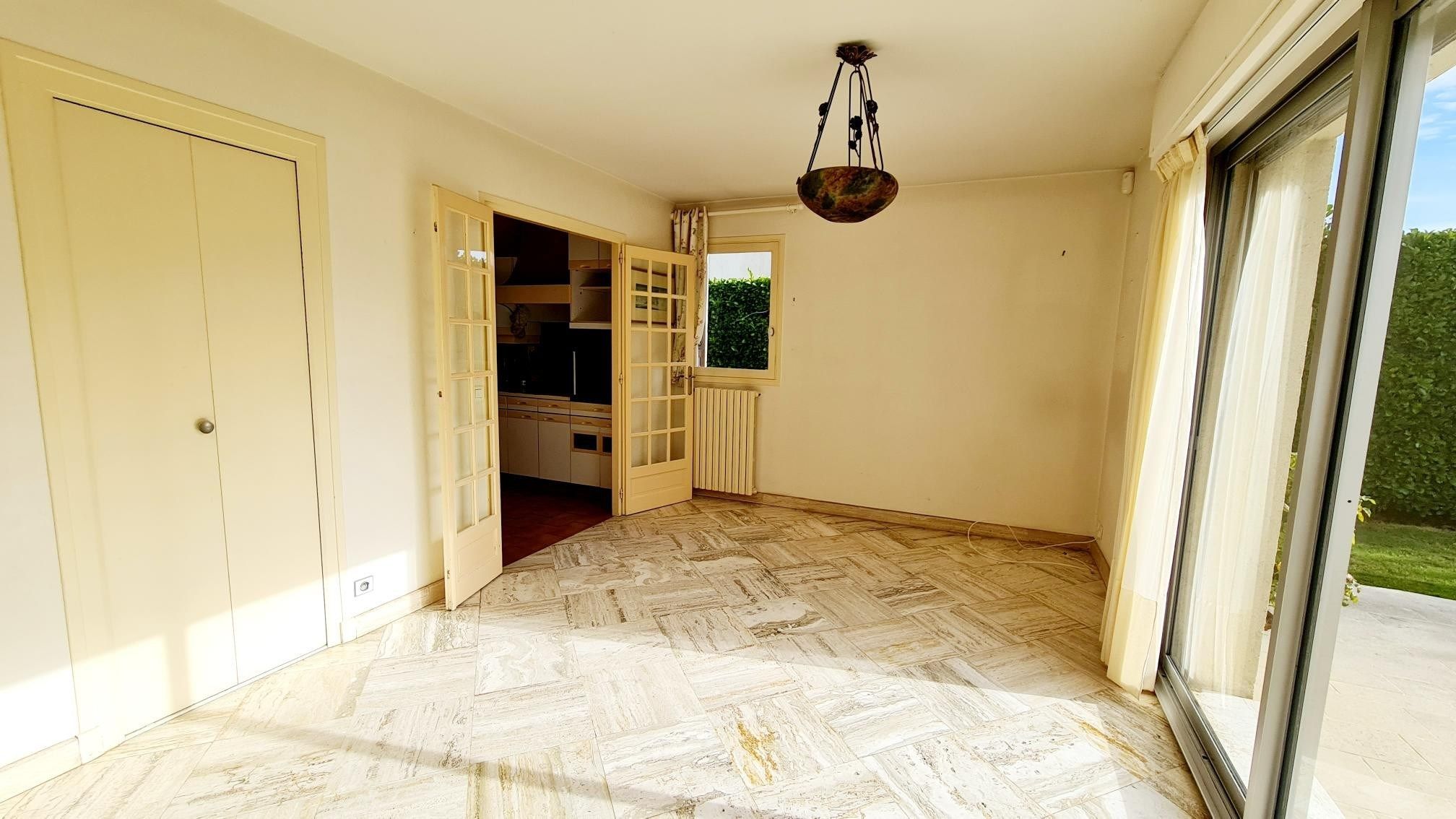 luxury house 7 Rooms for sale on HONFLEUR (14600)