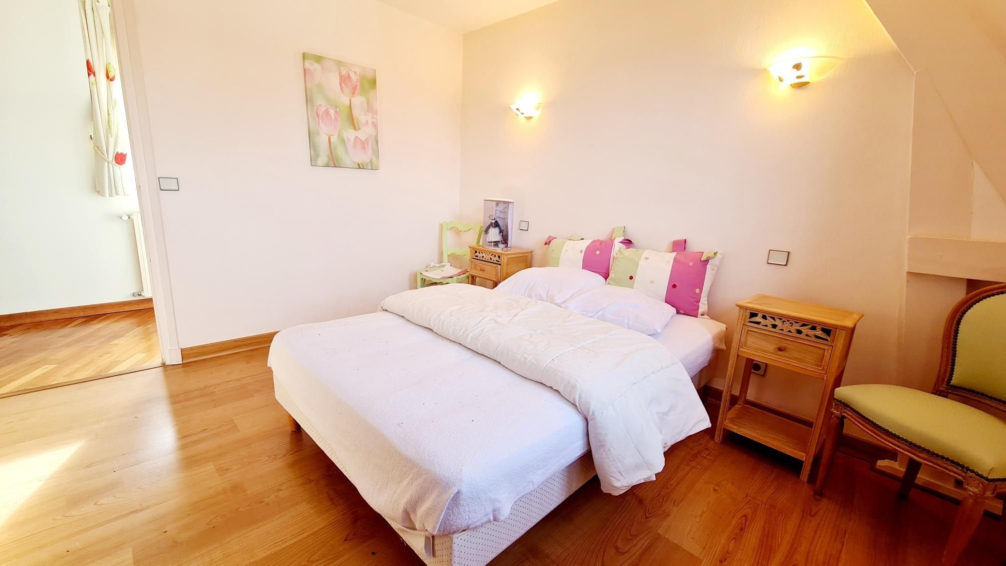 luxury house 7 Rooms for sale on HONFLEUR (14600)