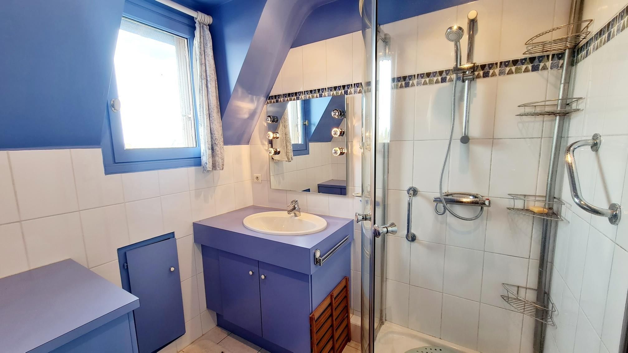 luxury house 7 Rooms for sale on HONFLEUR (14600)