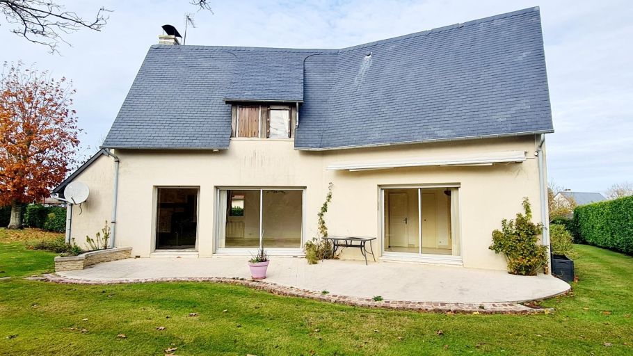 luxury house 7 Rooms for sale on HONFLEUR (14600)