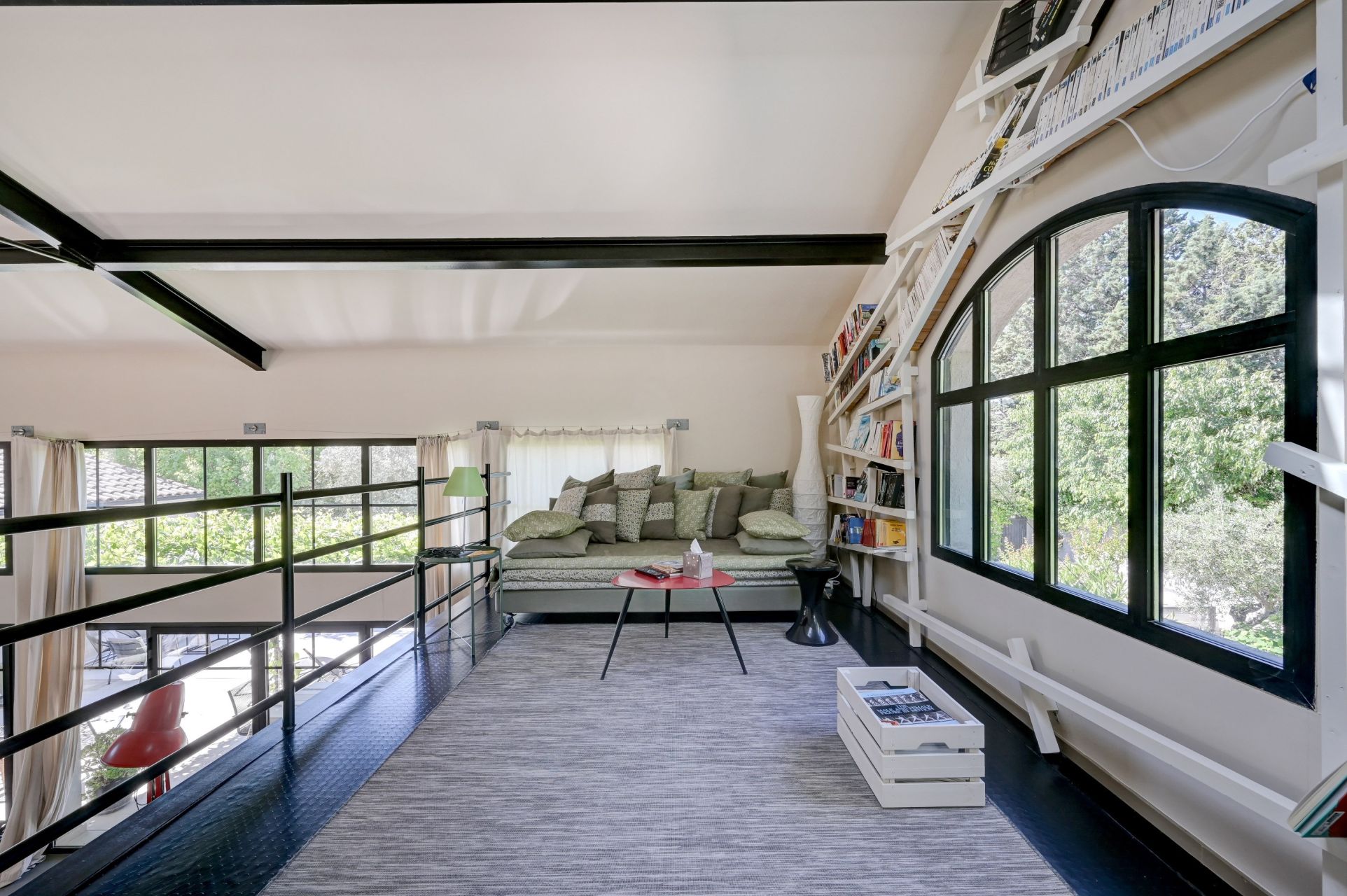 luxury house 5 Rooms for sale on ST REMY DE PROVENCE (13210)