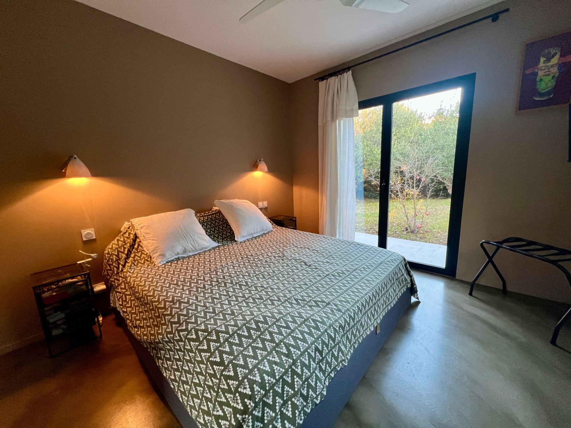 luxury house 5 Rooms for sale on ST REMY DE PROVENCE (13210)