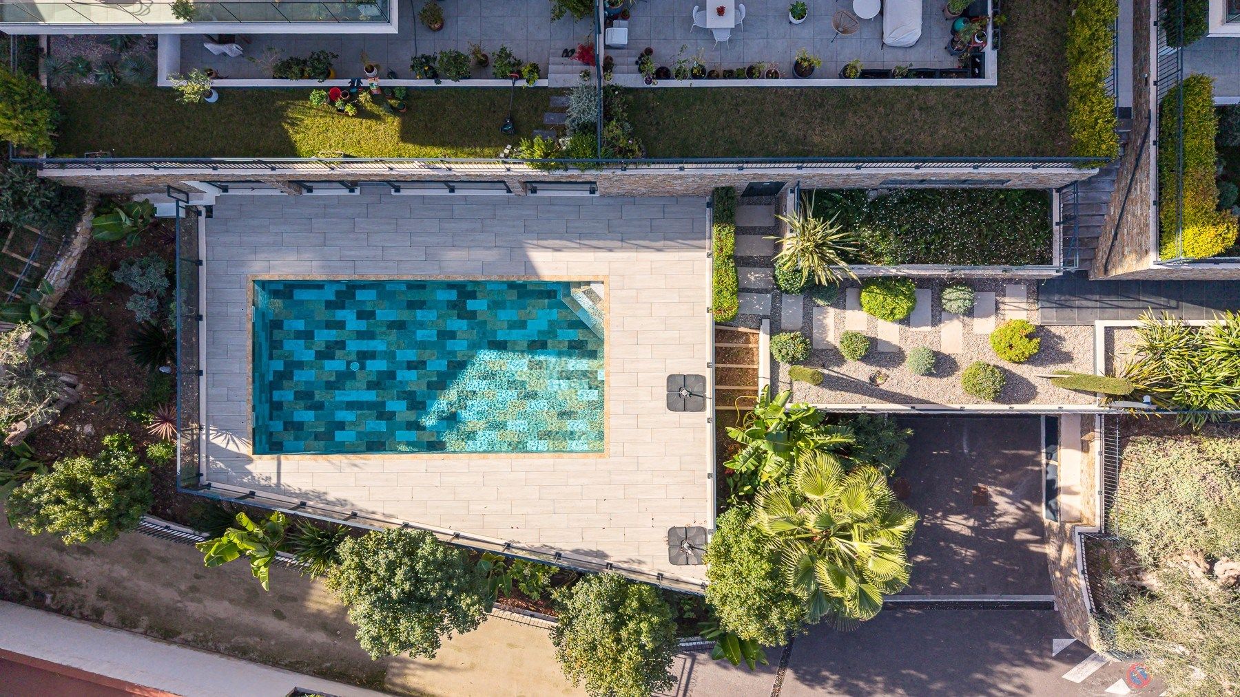 luxury apartment 4 Rooms for sale on NICE (06000)