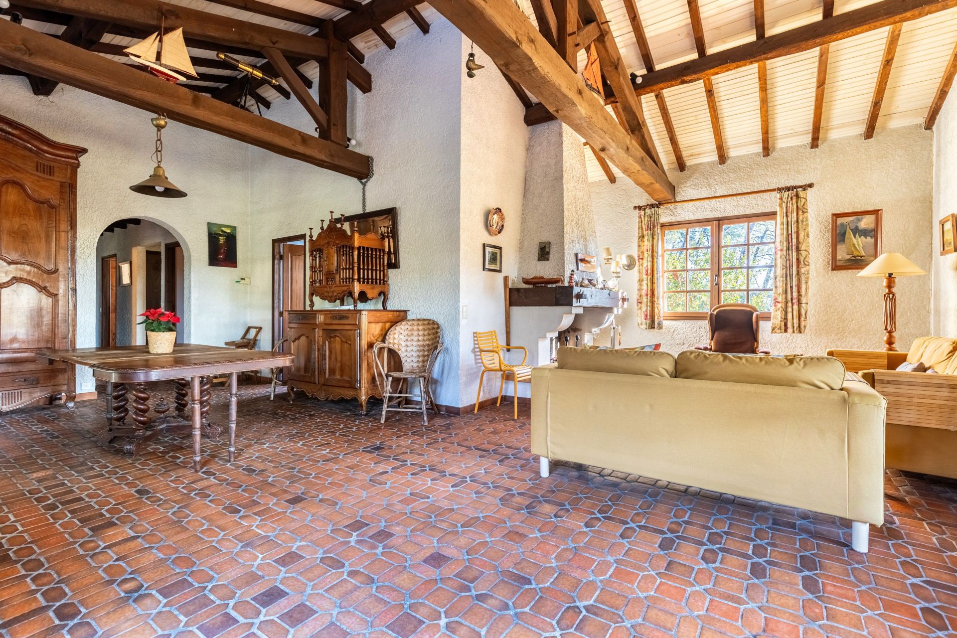 luxury house 7 Rooms for sale on CAP FERRET (33970)