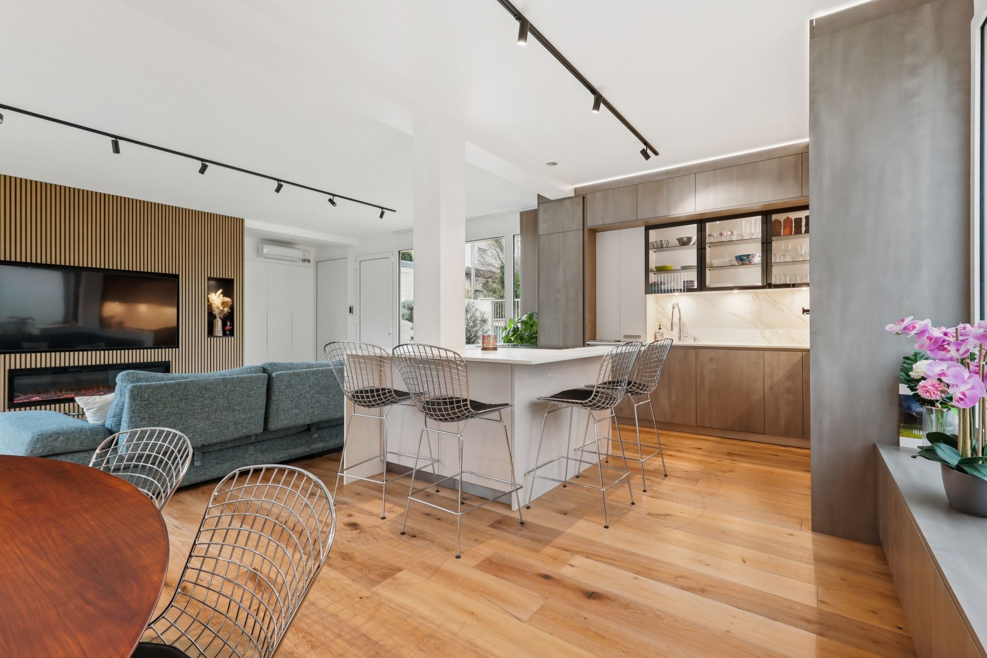 luxury house 5 Rooms for sale on CLAMART (92140)