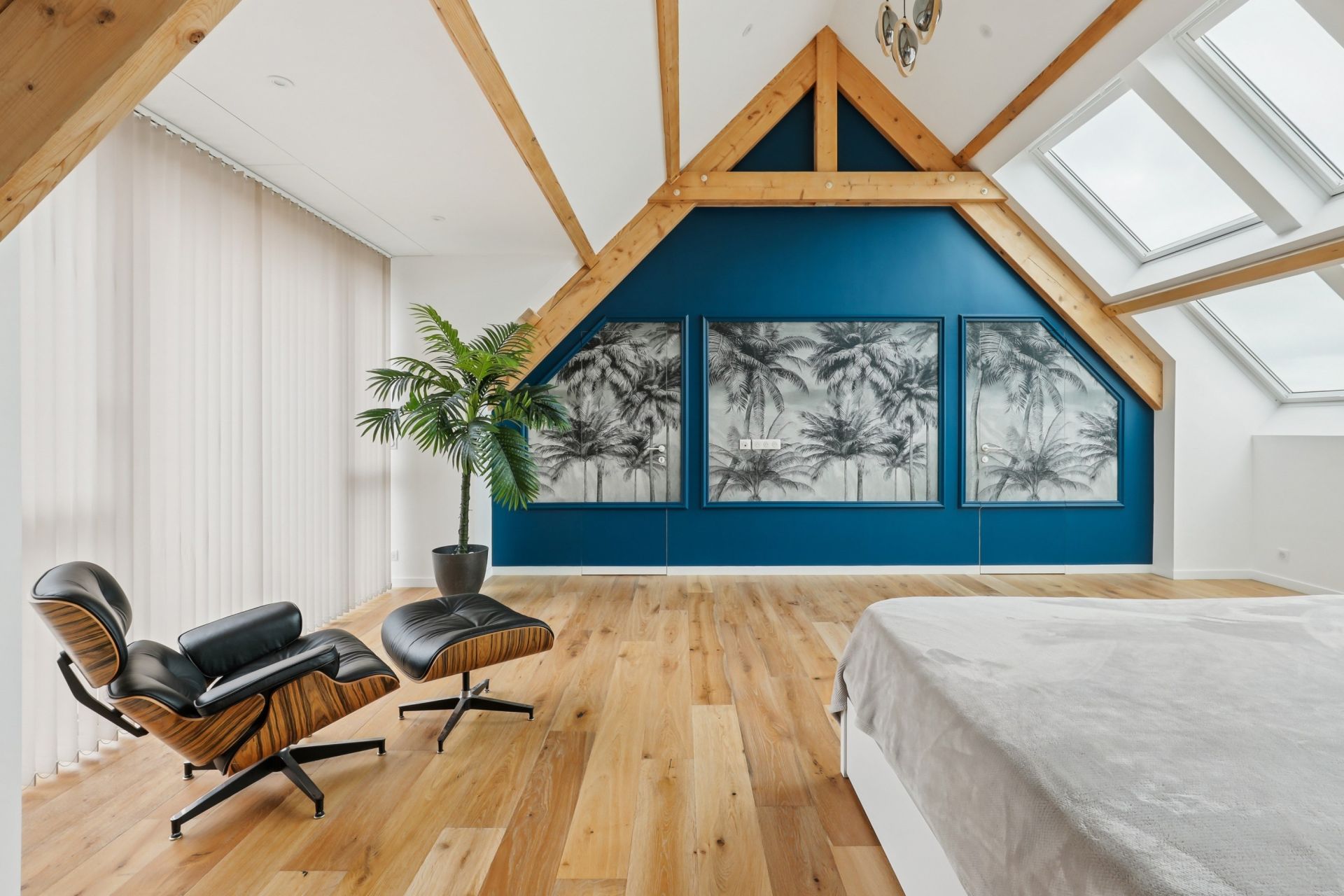 luxury house 5 Rooms for sale on CLAMART (92140)