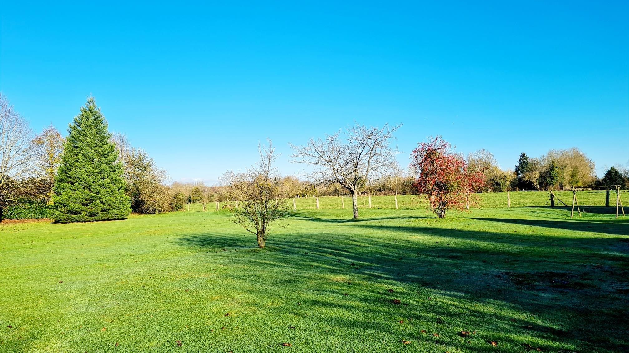 luxury house 9 Rooms for sale on PONT L EVEQUE (14130)