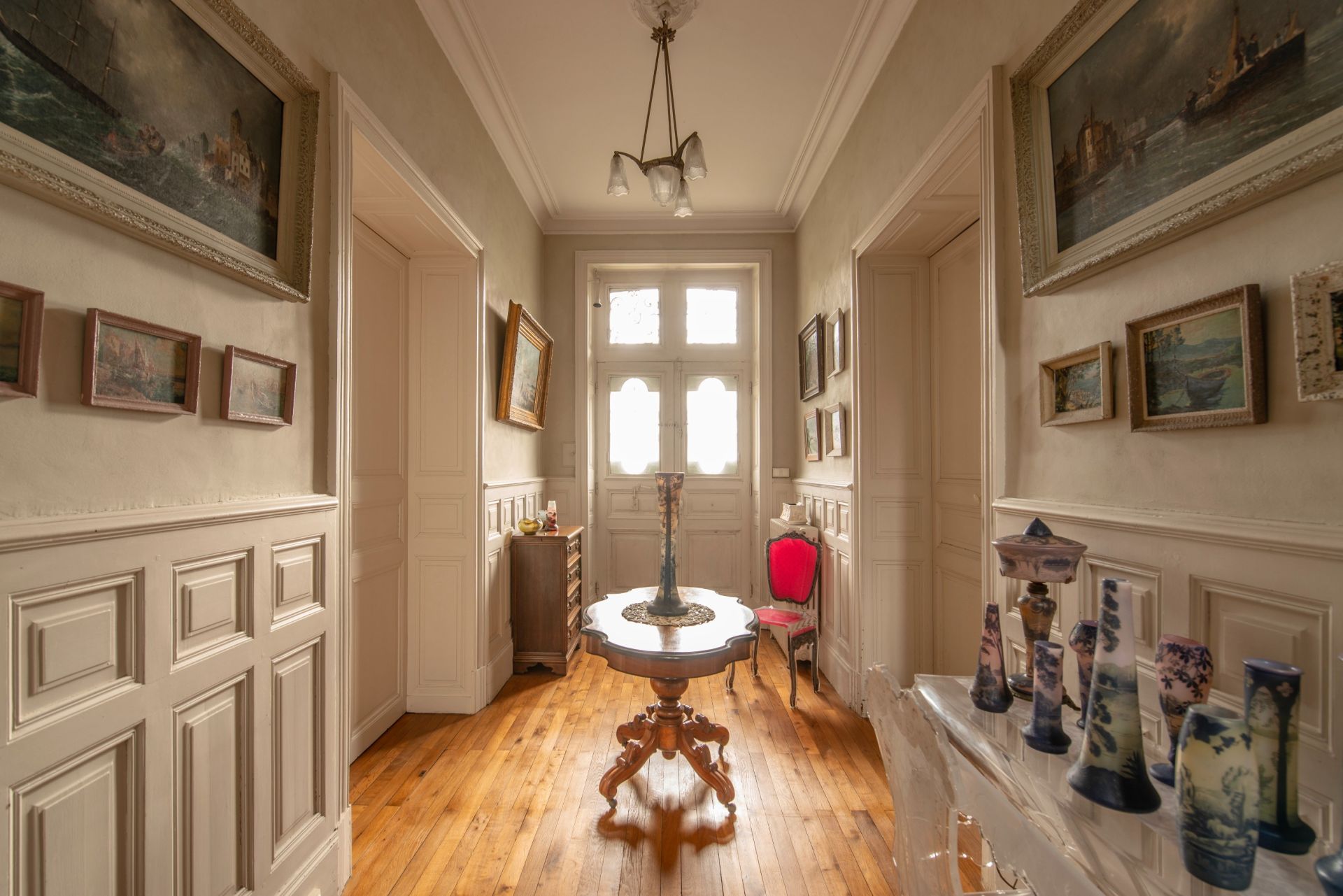 mansion 17 Rooms for sale on LA ROCHE SUR YON (85000)