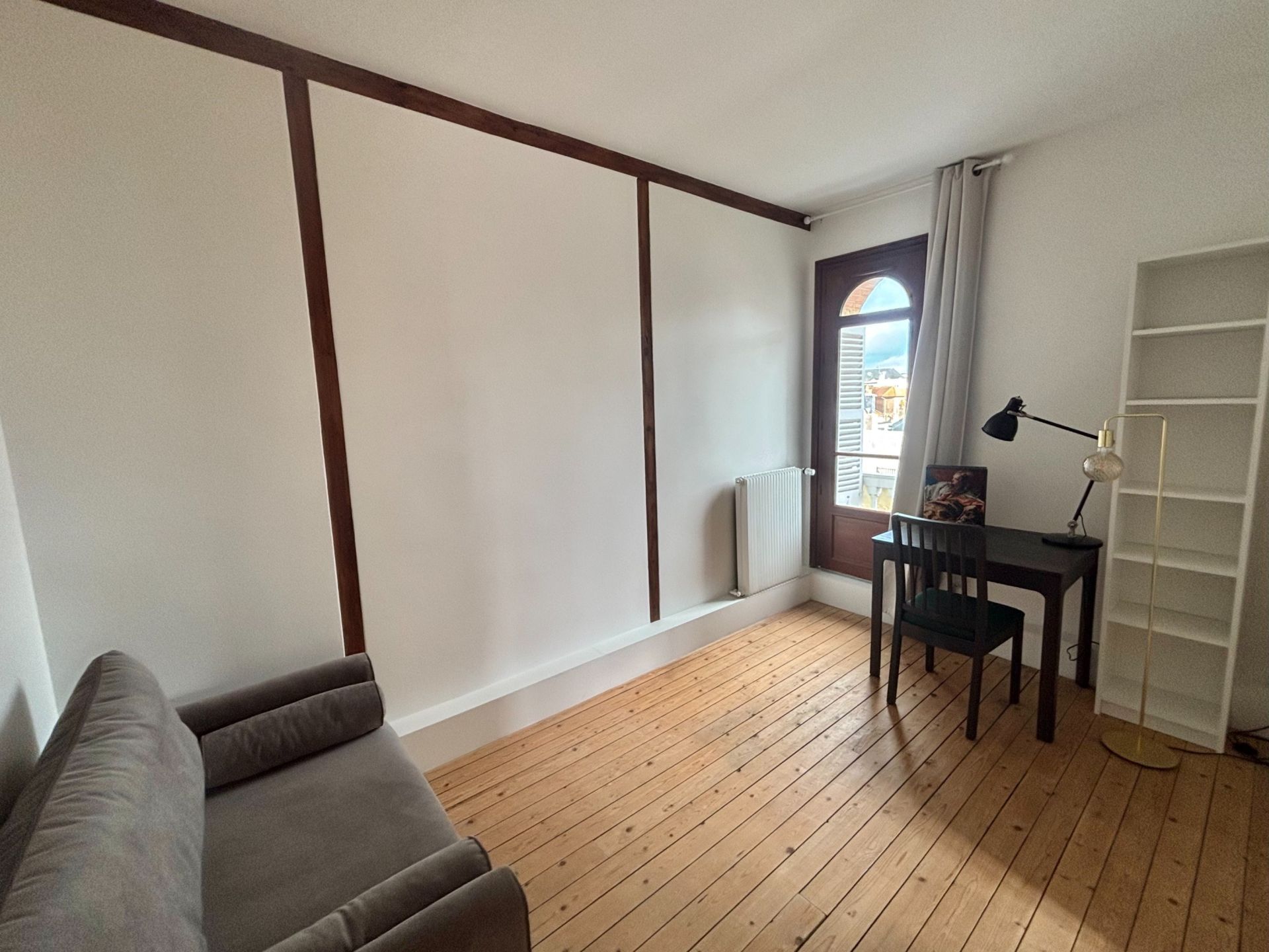 luxury apartment 6 Rooms for sale on VILLERS SUR MER (14640)