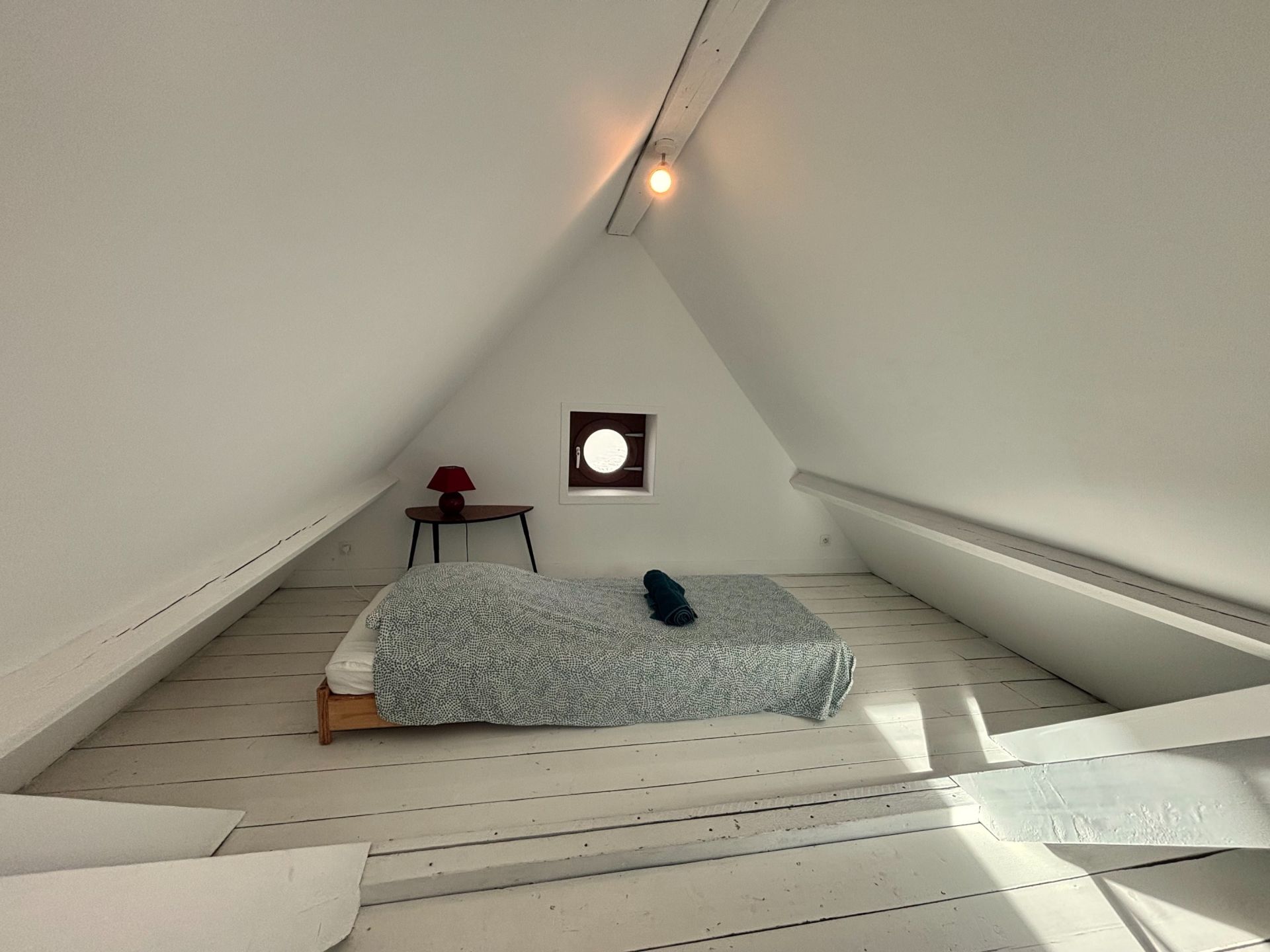 luxury apartment 6 Rooms for sale on VILLERS SUR MER (14640)