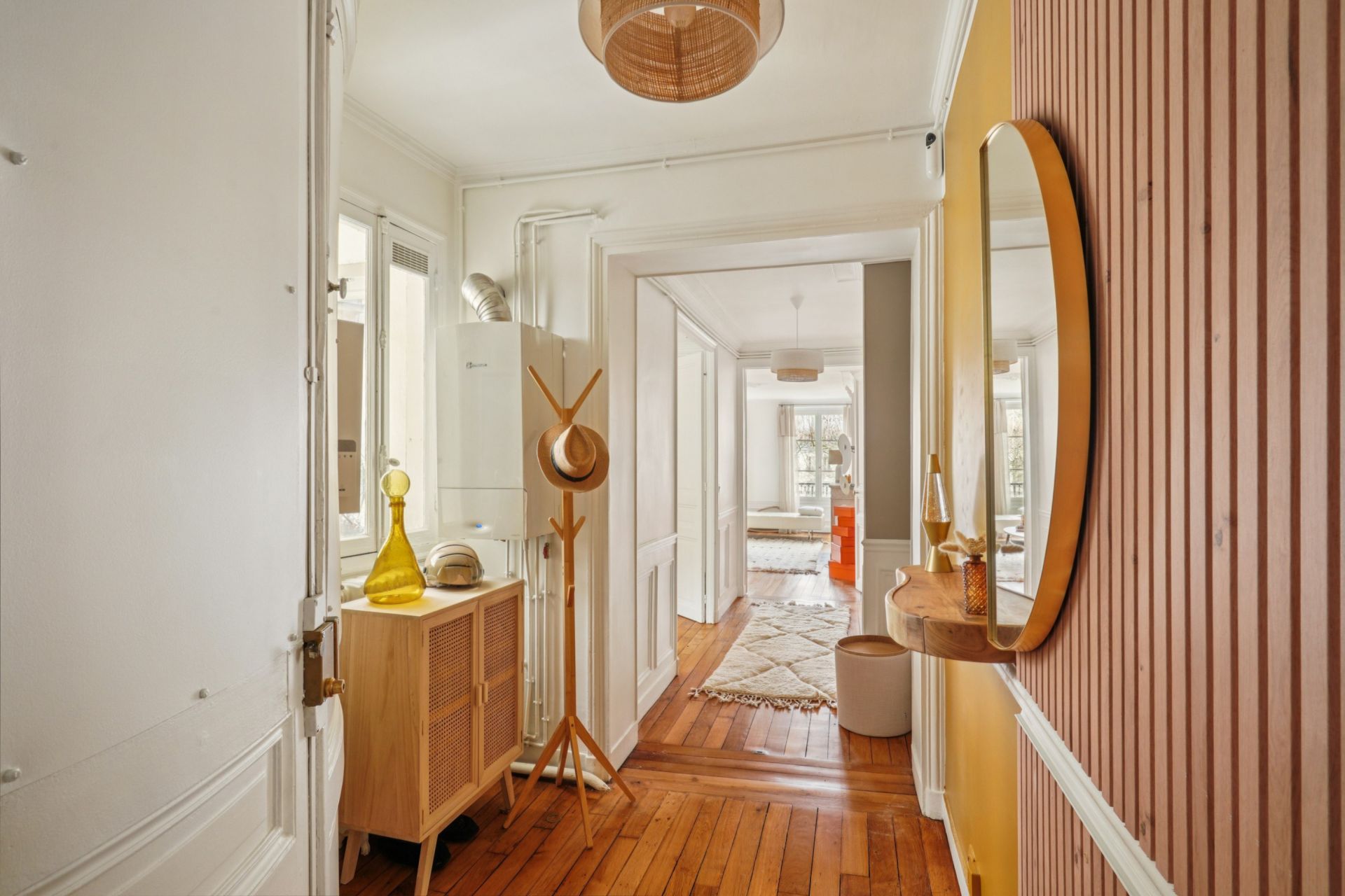 luxury apartment 4 Rooms for rent on PARIS (75007)