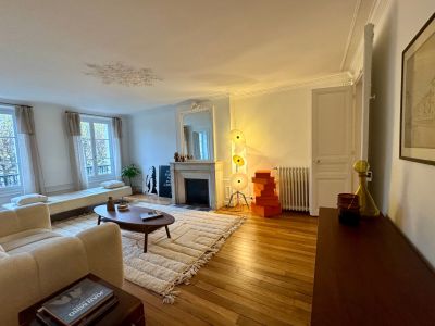 Rental Luxury apartment Paris 7 4 Rooms 91 m²