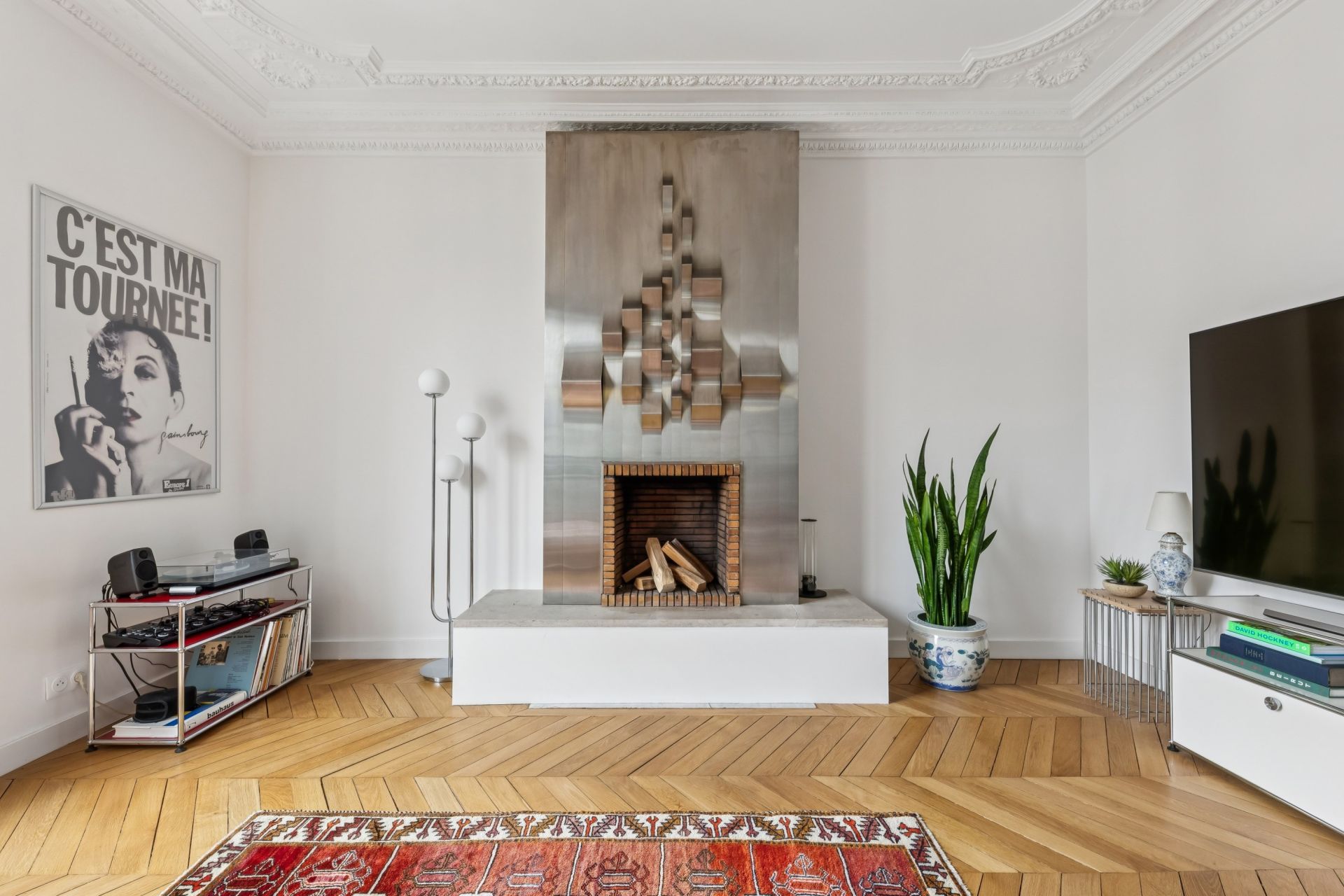 luxury apartment 5 Rooms for sale on PARIS (75010)