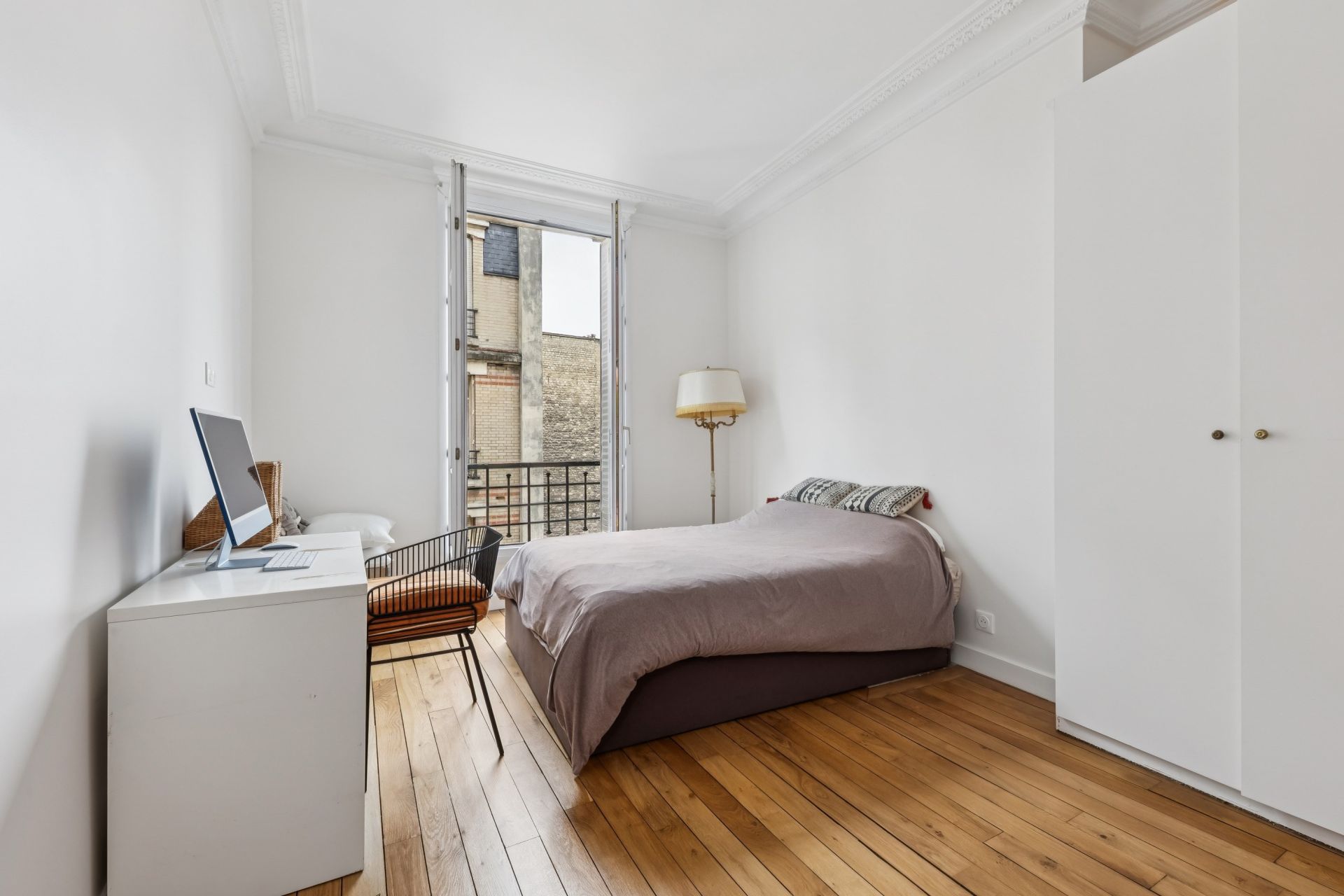 luxury apartment 5 Rooms for sale on PARIS (75010)