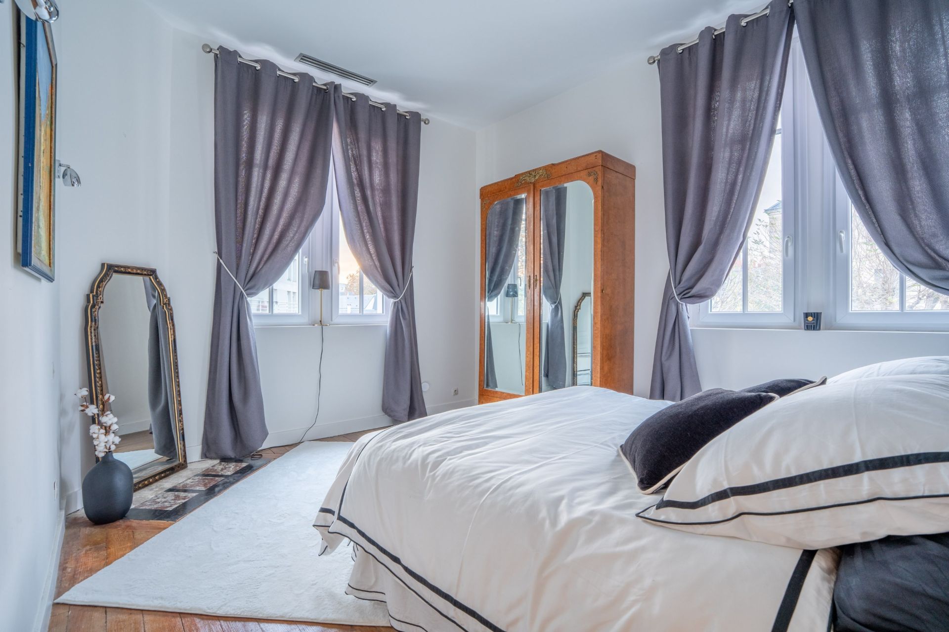 luxury house 9 Rooms for sale on TOURS (37000)