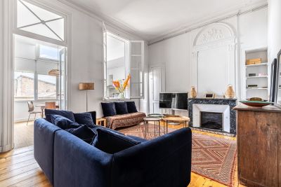 Sale Luxury apartment Bordeaux 3 Rooms 73 m²