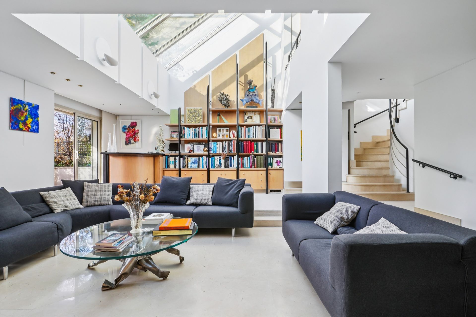 luxury apartment 5 Rooms for sale on NEUILLY SUR SEINE (92200)
