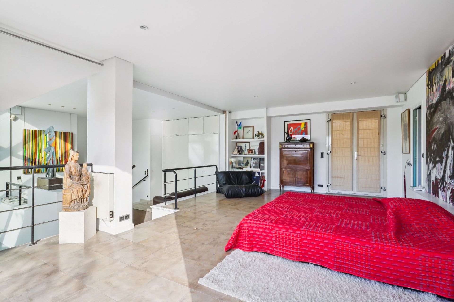 luxury apartment 5 Rooms for sale on NEUILLY SUR SEINE (92200)