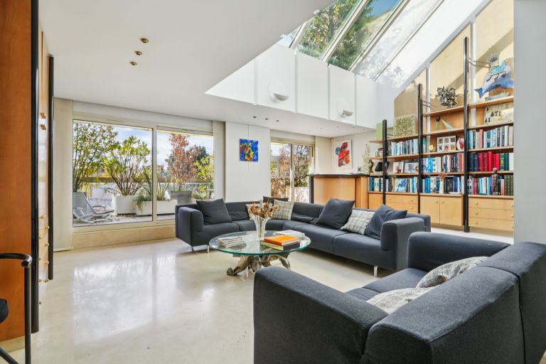 luxury apartment 5 Rooms for sale on NEUILLY SUR SEINE (92200)