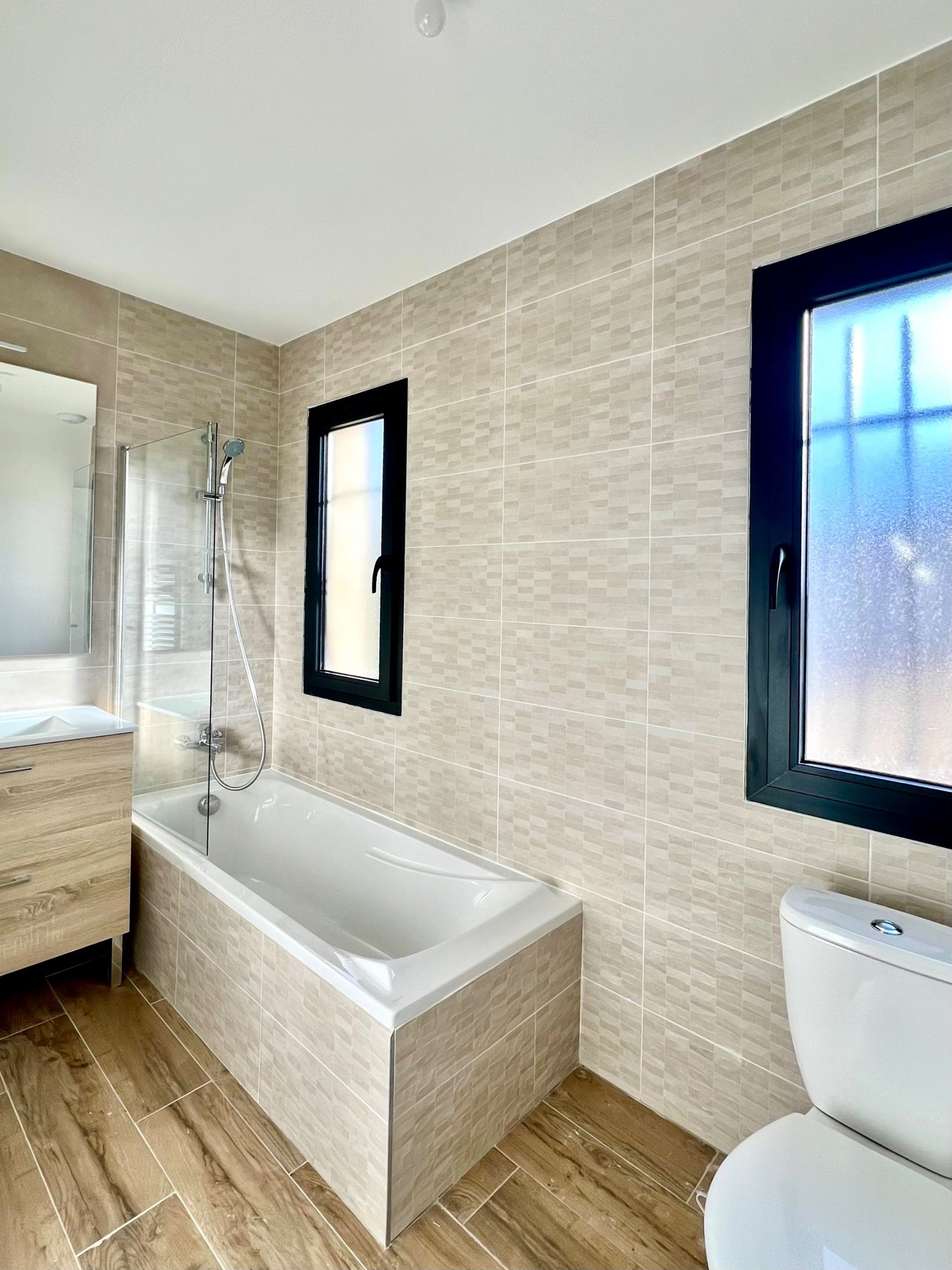 luxury house 4 Rooms for sale on MONTPELLIER (34070)