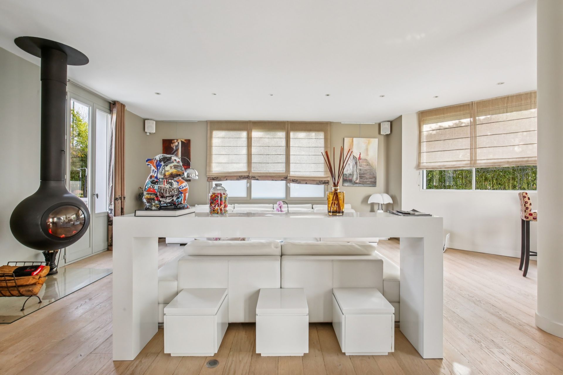 luxury house 8 Rooms for sale on LE VESINET (78110)