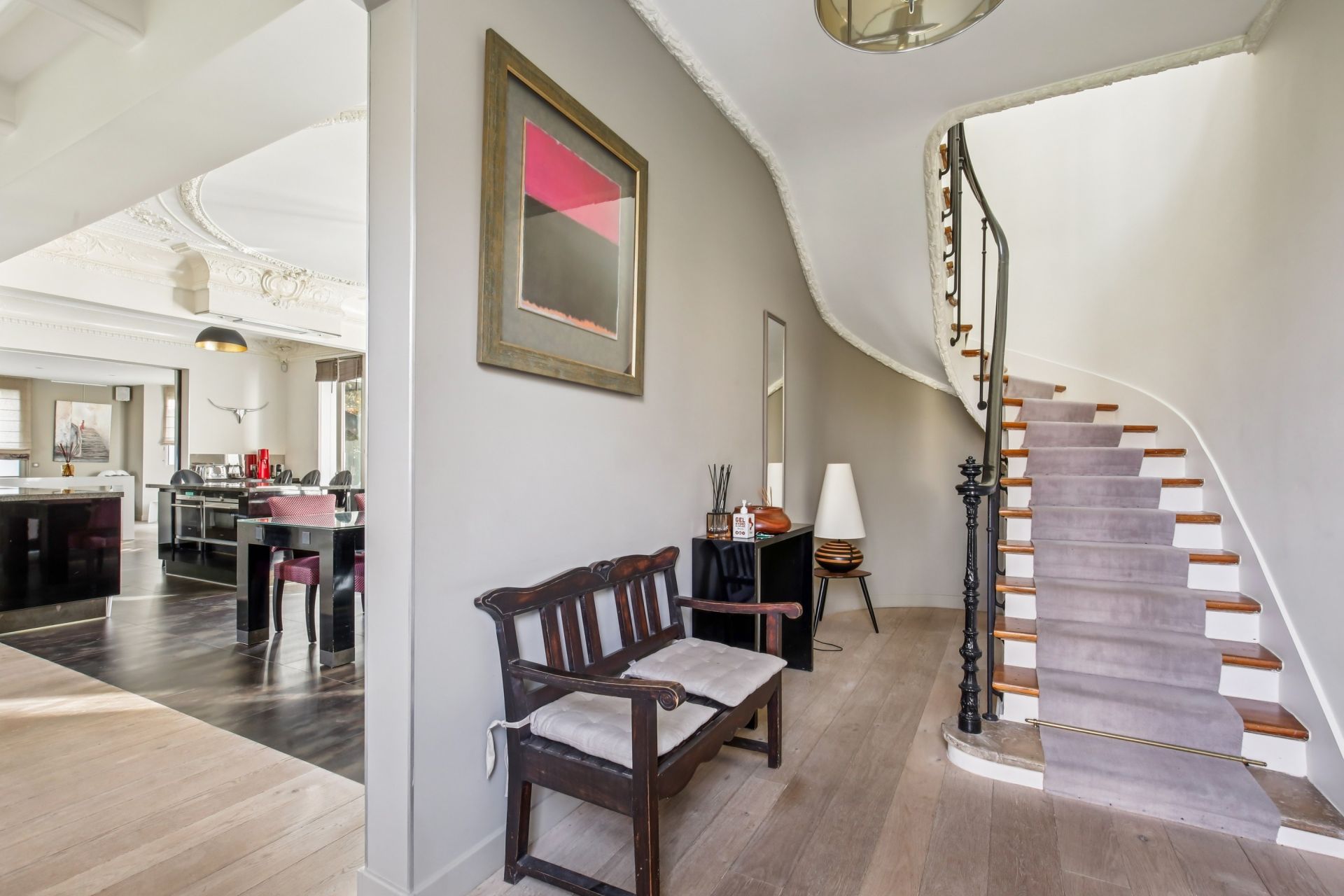 luxury house 8 Rooms for sale on LE VESINET (78110)