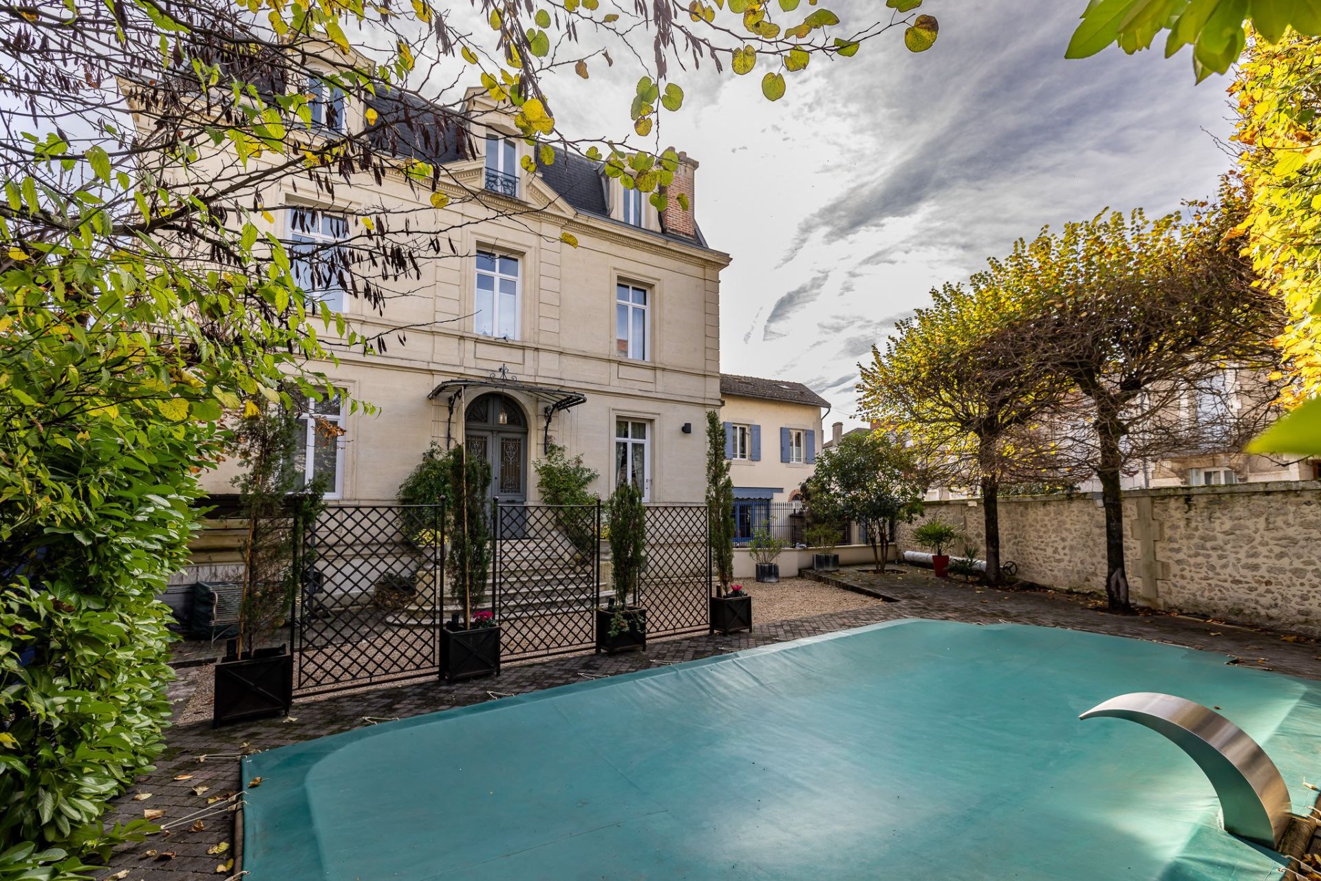 maison de luxe 16 Pièces en vente sur PERIGUEUX (24000)