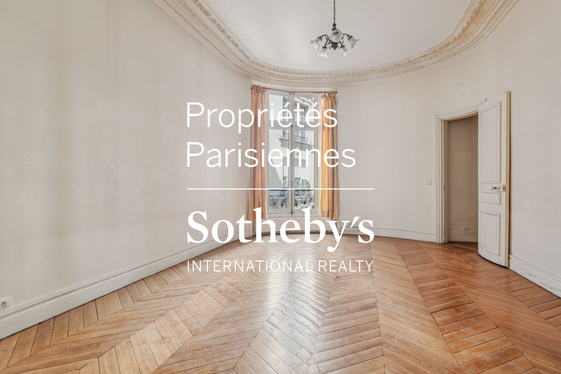 luxury apartment 7 Rooms for sale on PARIS (75116)