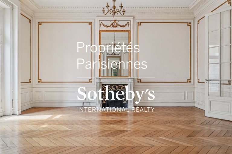 luxury apartment 7 Rooms for sale on PARIS (75116)