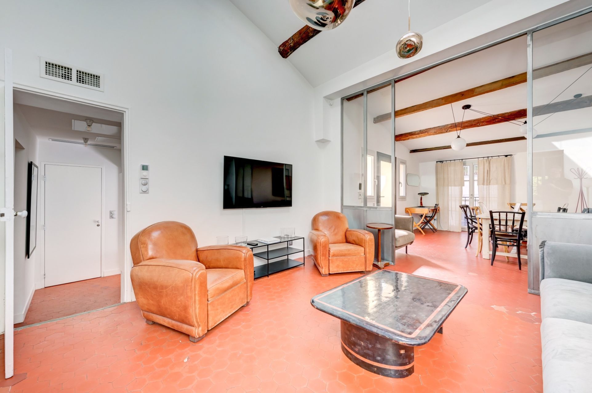 luxury house 5 Rooms for sale on AIX EN PROVENCE (13100)