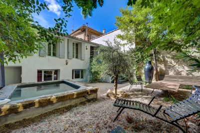 Sale Luxury house Aix-en-Provence 5 Rooms 160 m²