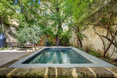 Sale Luxury house Aix-en-Provence 5 Rooms 160 m²