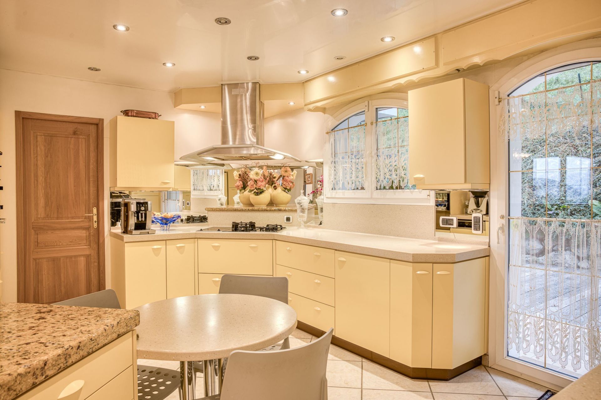 maison de luxe 13 Pièces en vente sur CHINDRIEUX (73310)