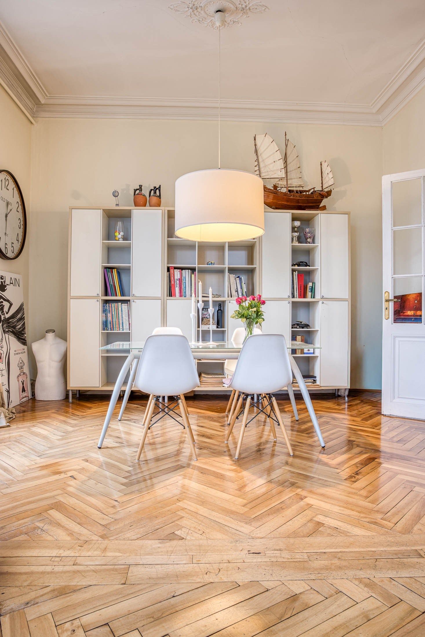 luxury apartment 6 Rooms for sale on AIX LES BAINS (73100)