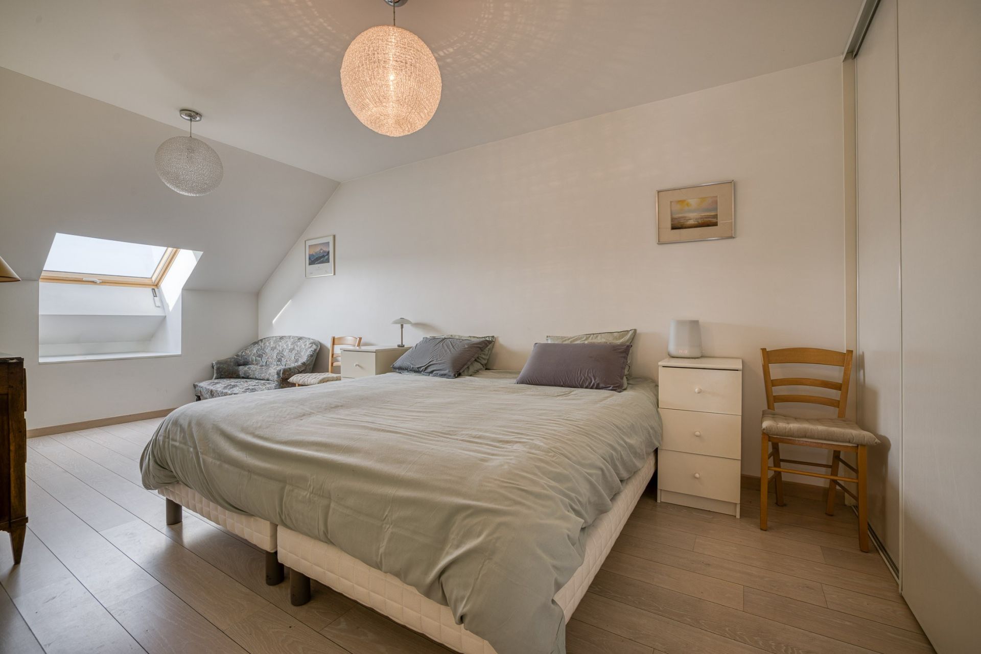 luxury apartment 5 Rooms for sale on ANNECY (74000)