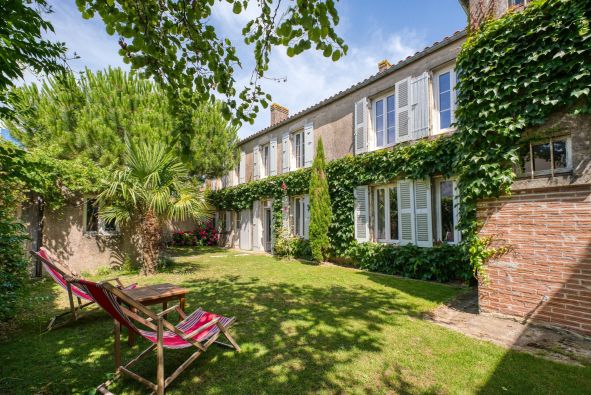 Sale Luxury house Saint-Denis-d'Oléron 16 Rooms 450 m²