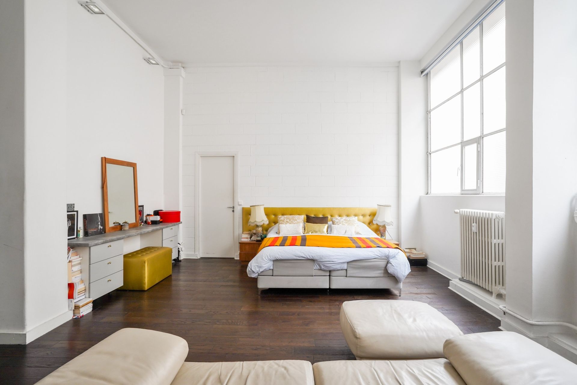 luxury apartment 5 Rooms for sale on PARIS (75018)