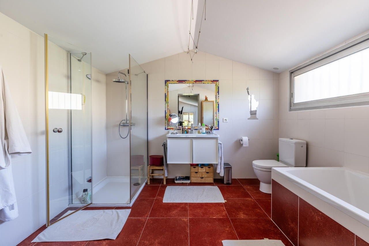 luxury house 5 Rooms for sale on ST JEAN CAP FERRAT (06230)