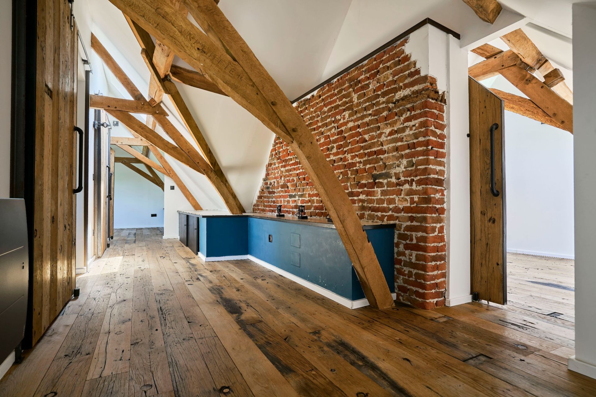 luxury house 6 Rooms for sale on ST AMAND LES EAUX (59230)