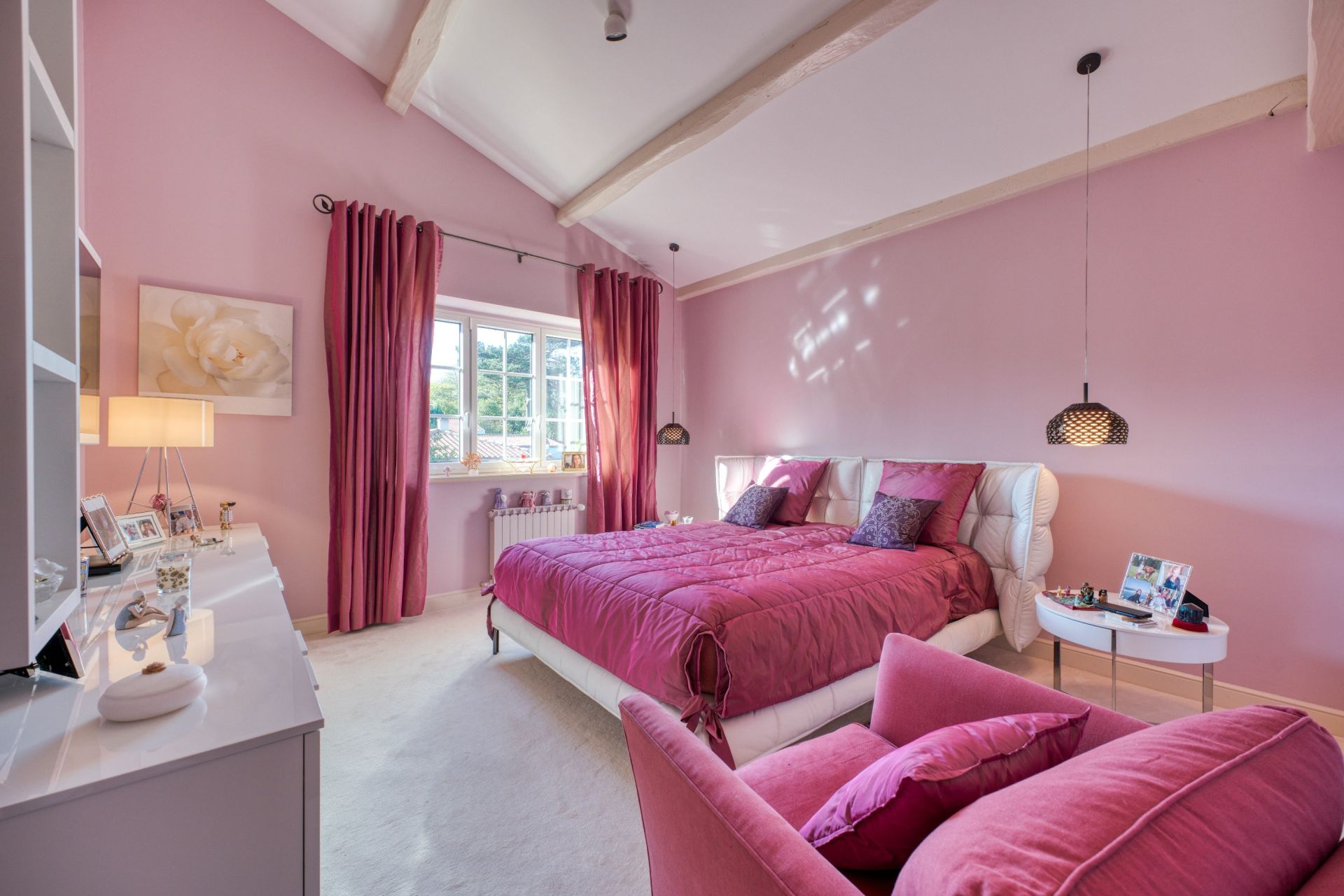 luxury house 8 Rooms for sale on LAGORD (17140)