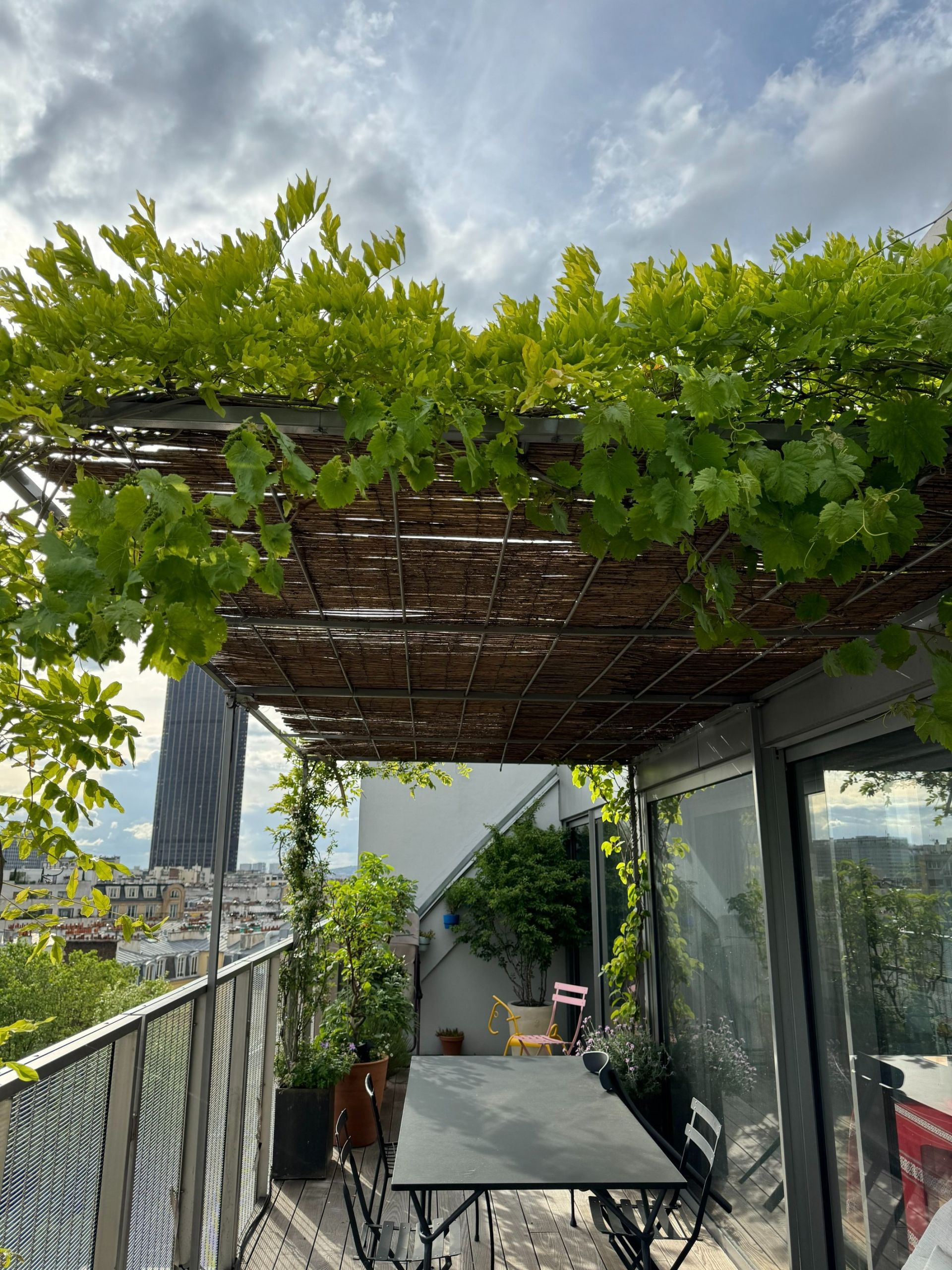 luxury apartment 4 Rooms for sale on PARIS (75014)