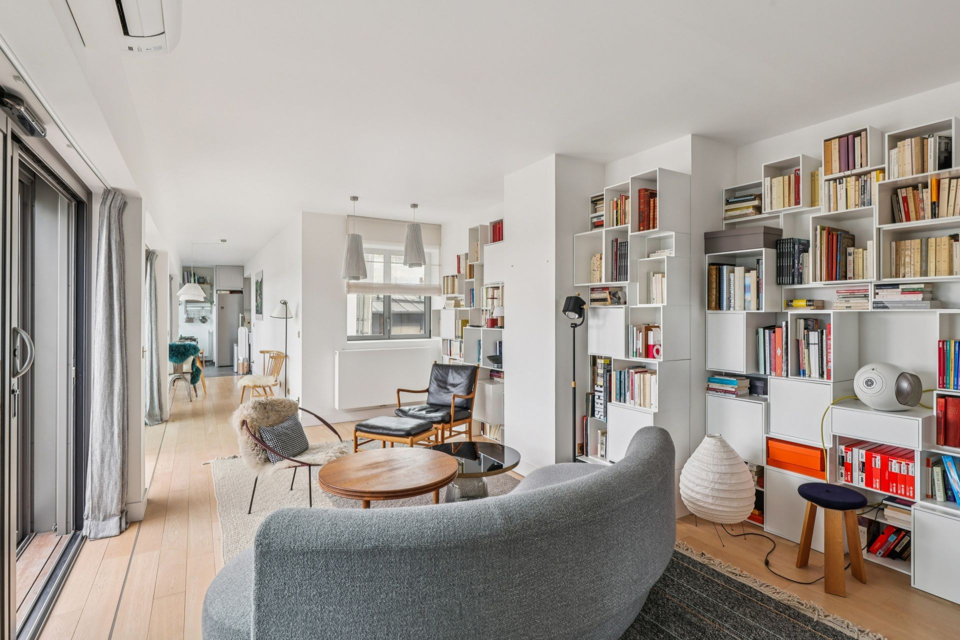 luxury apartment 4 Rooms for sale on PARIS (75014)