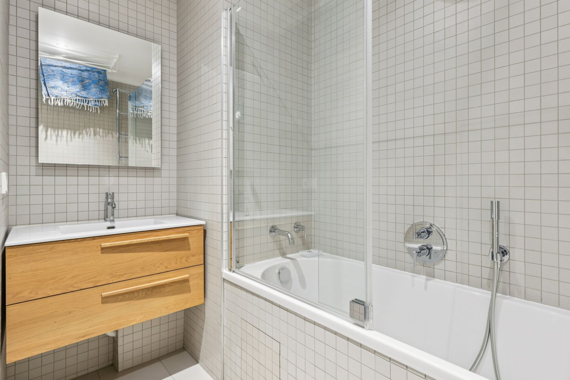 luxury apartment 4 Rooms for sale on PARIS (75014)