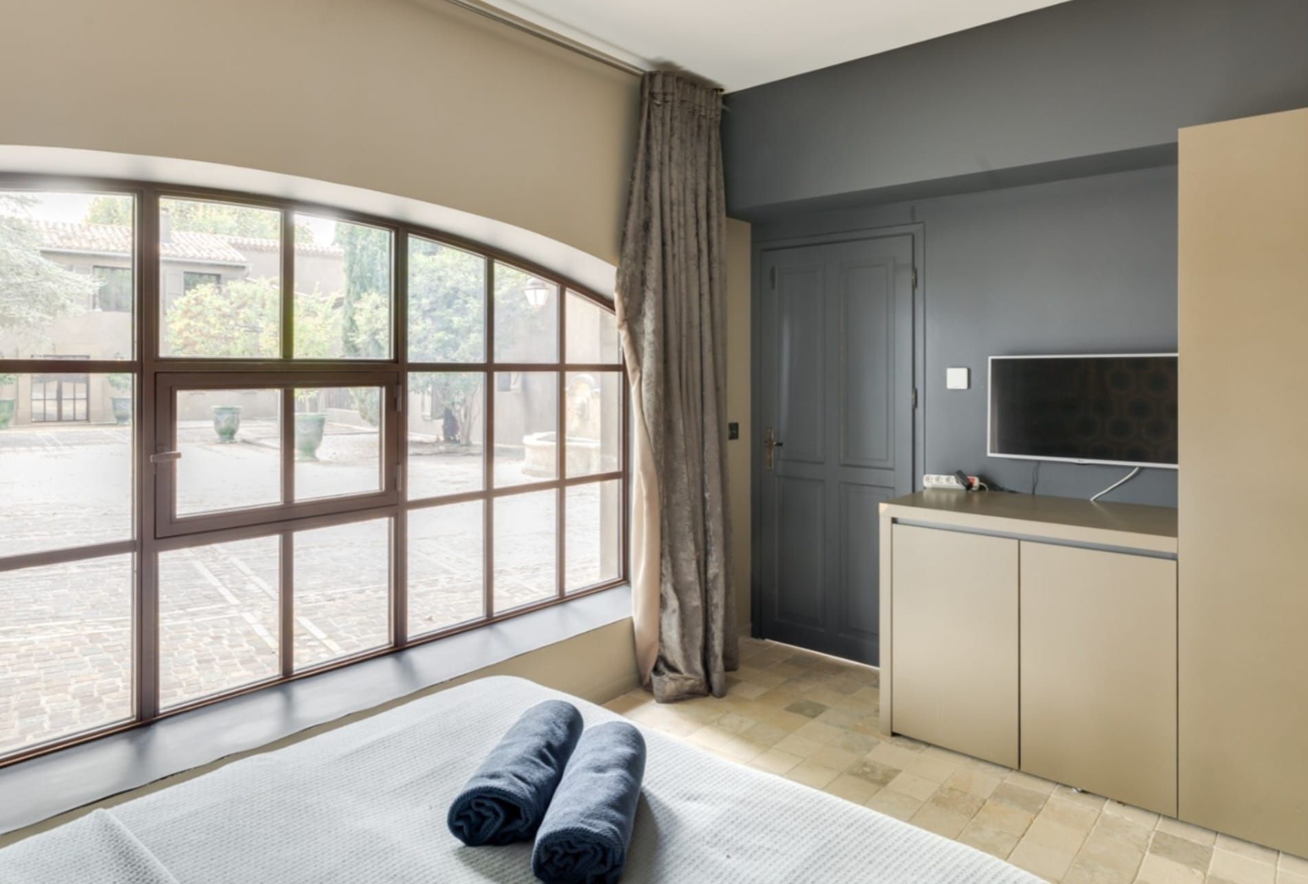 maison de luxe 23 Pièces en location sur AIX EN PROVENCE (13100)