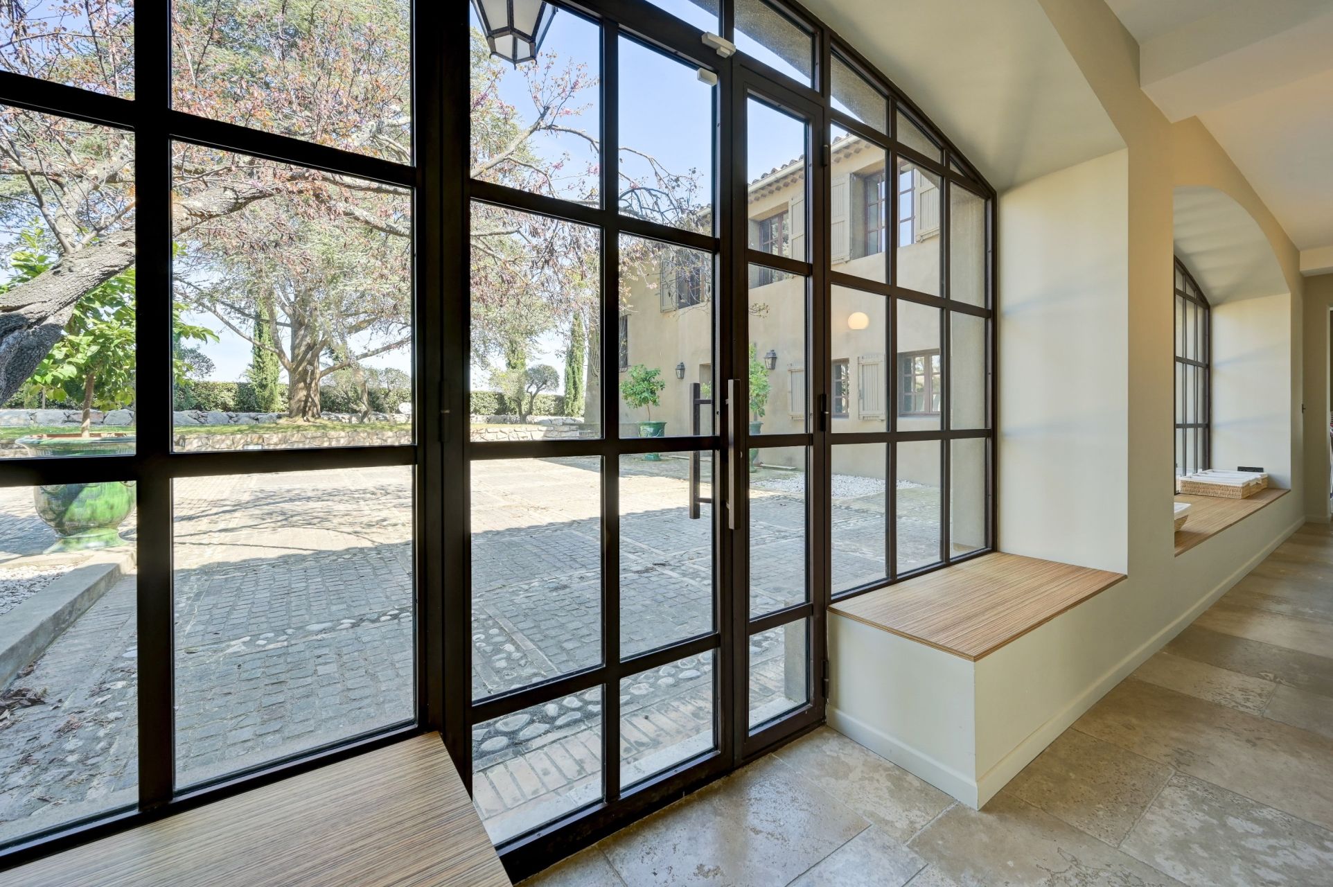 luxury house 15 Rooms for rent on AIX EN PROVENCE (13100)