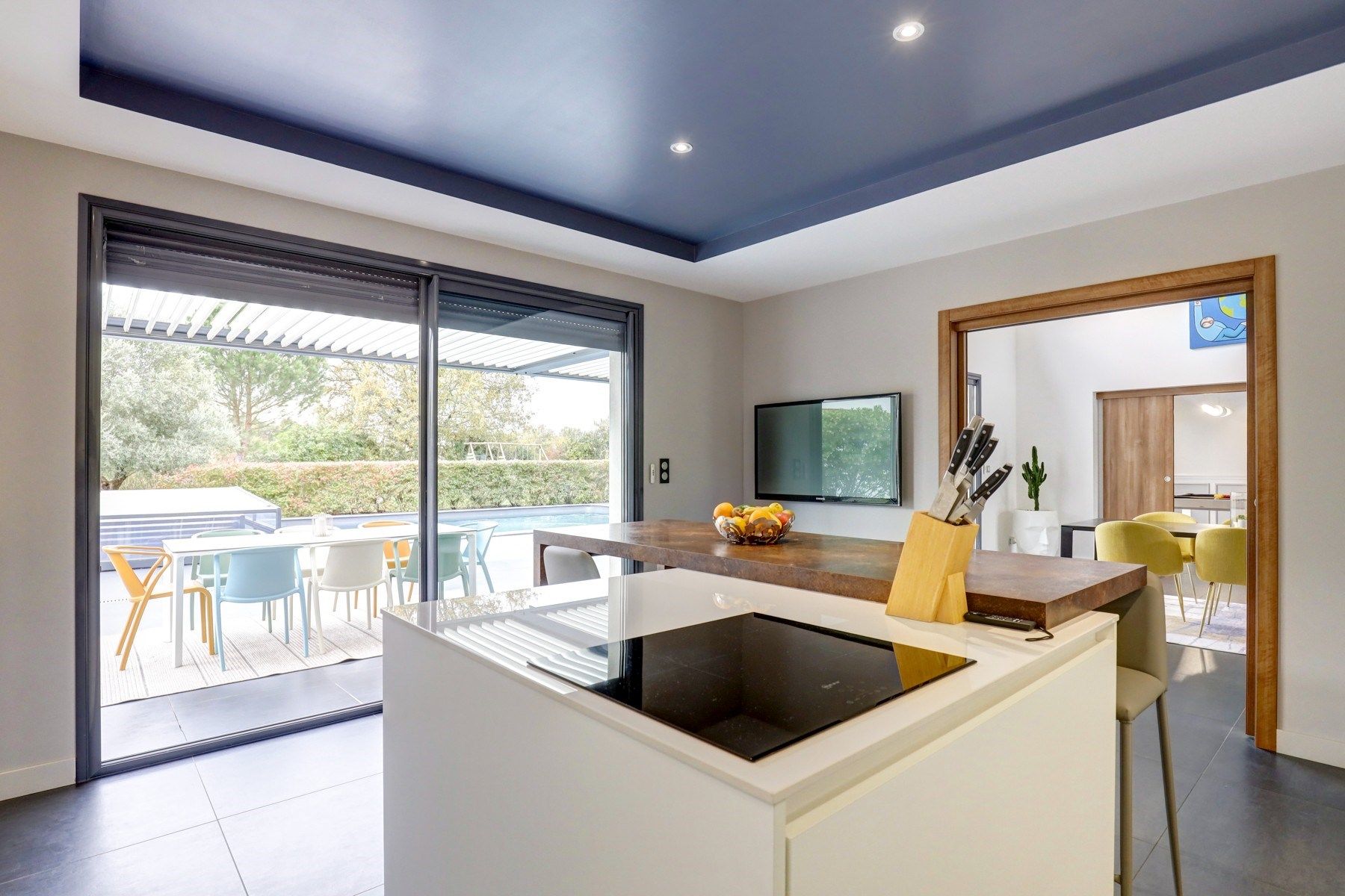 luxury house 9 Rooms for sale on VERFEIL (31590)