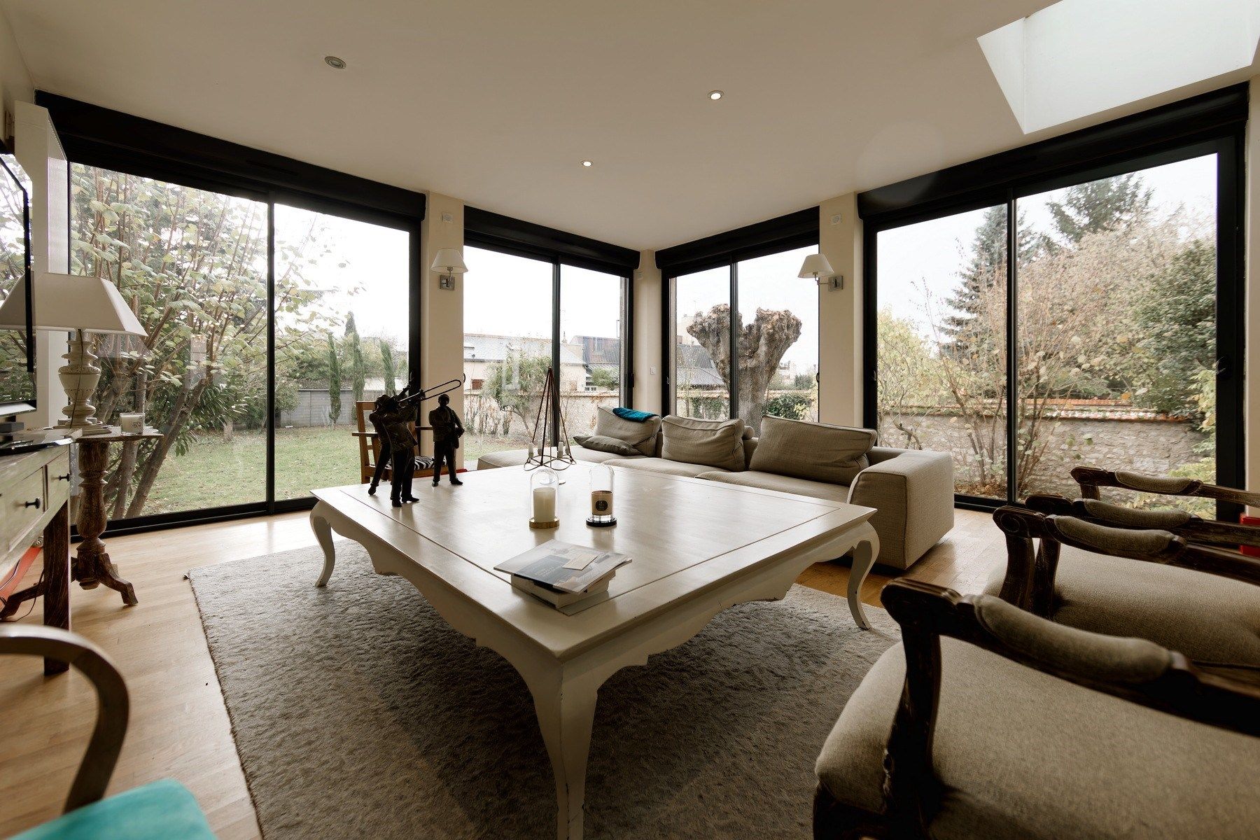 luxury house 8 Rooms for sale on ORLEANS (45100)