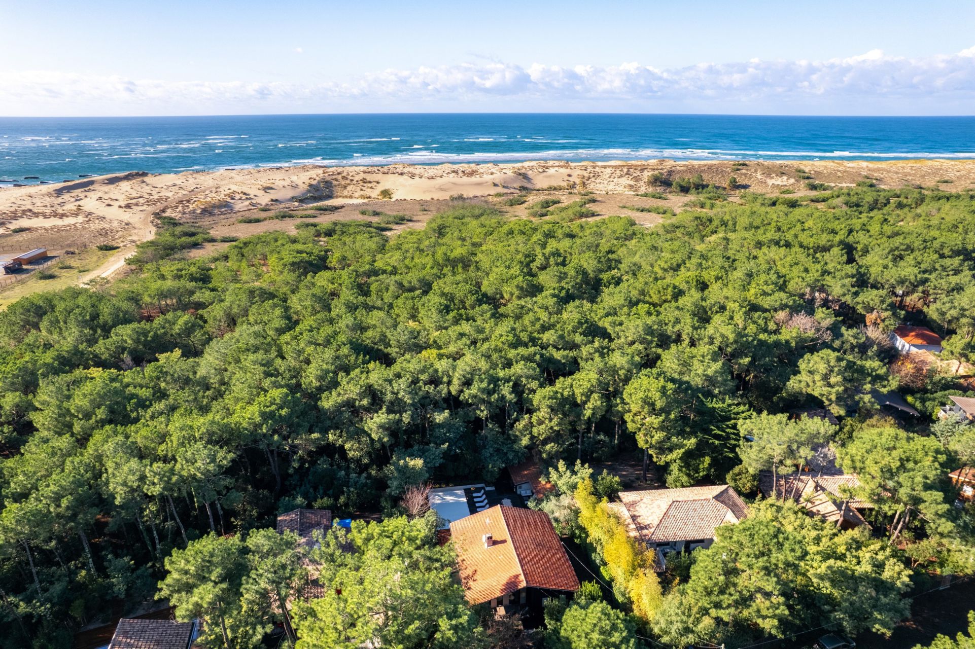 luxury house 12 Rooms for sale on CAP FERRET (33970)
